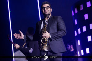 Farzad Farzin concert - 17 Bahman 95 12